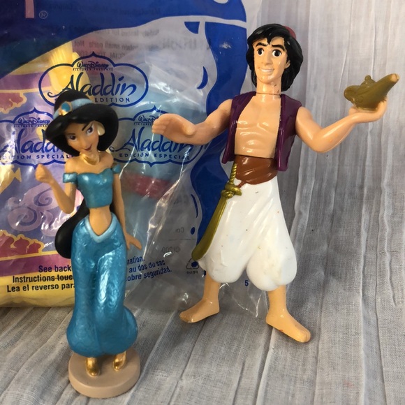 DISNEYs ALADDIN plastic action figures-Genie Abu Jasmine thieves Genie on carpet - Picture 2 of 11